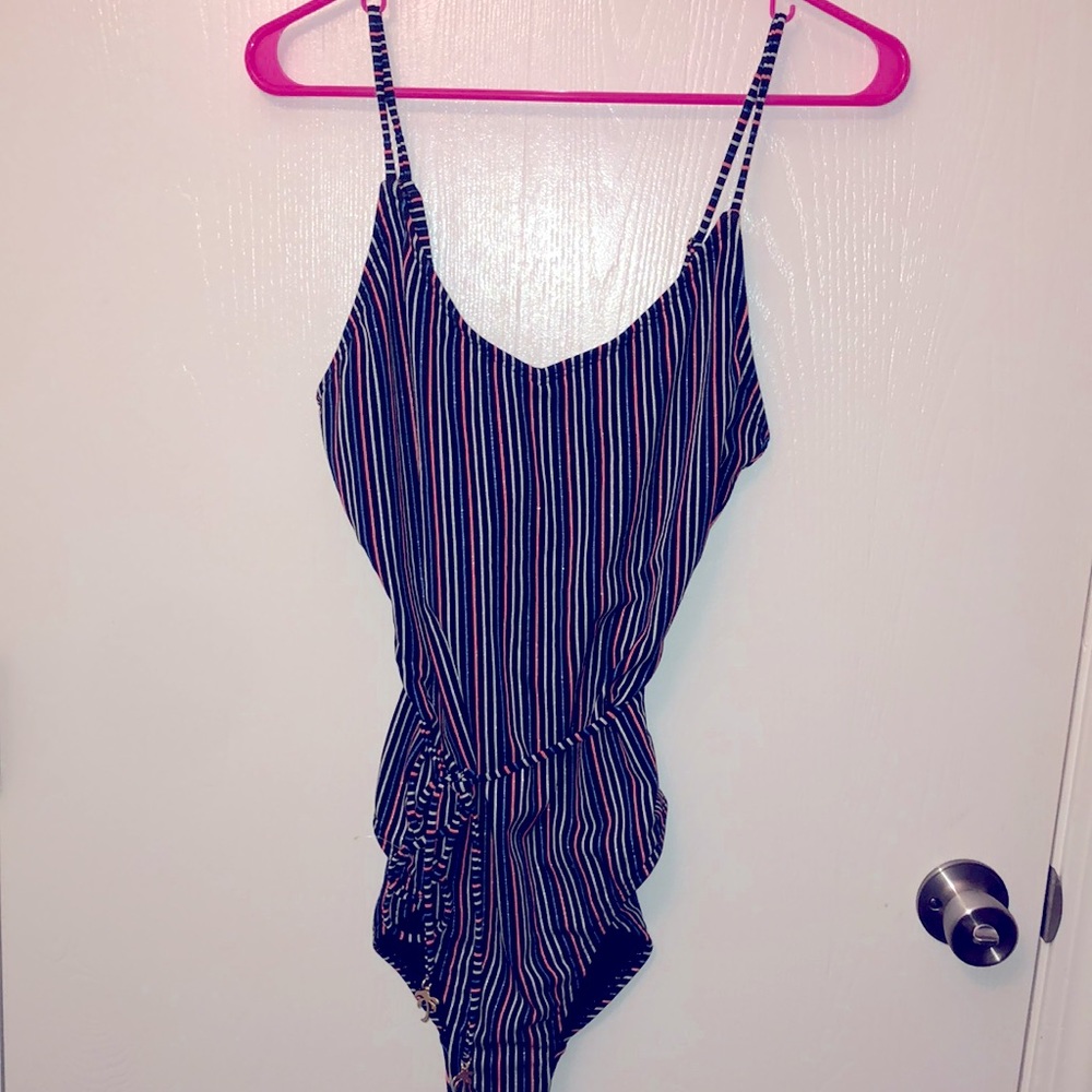 One peace bathing suit adjustable straps